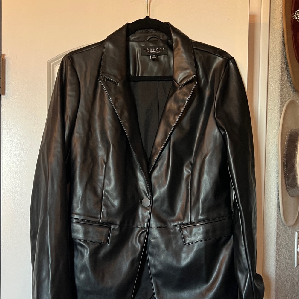 Laundry by Shelli Segal Sleek Black Blazer